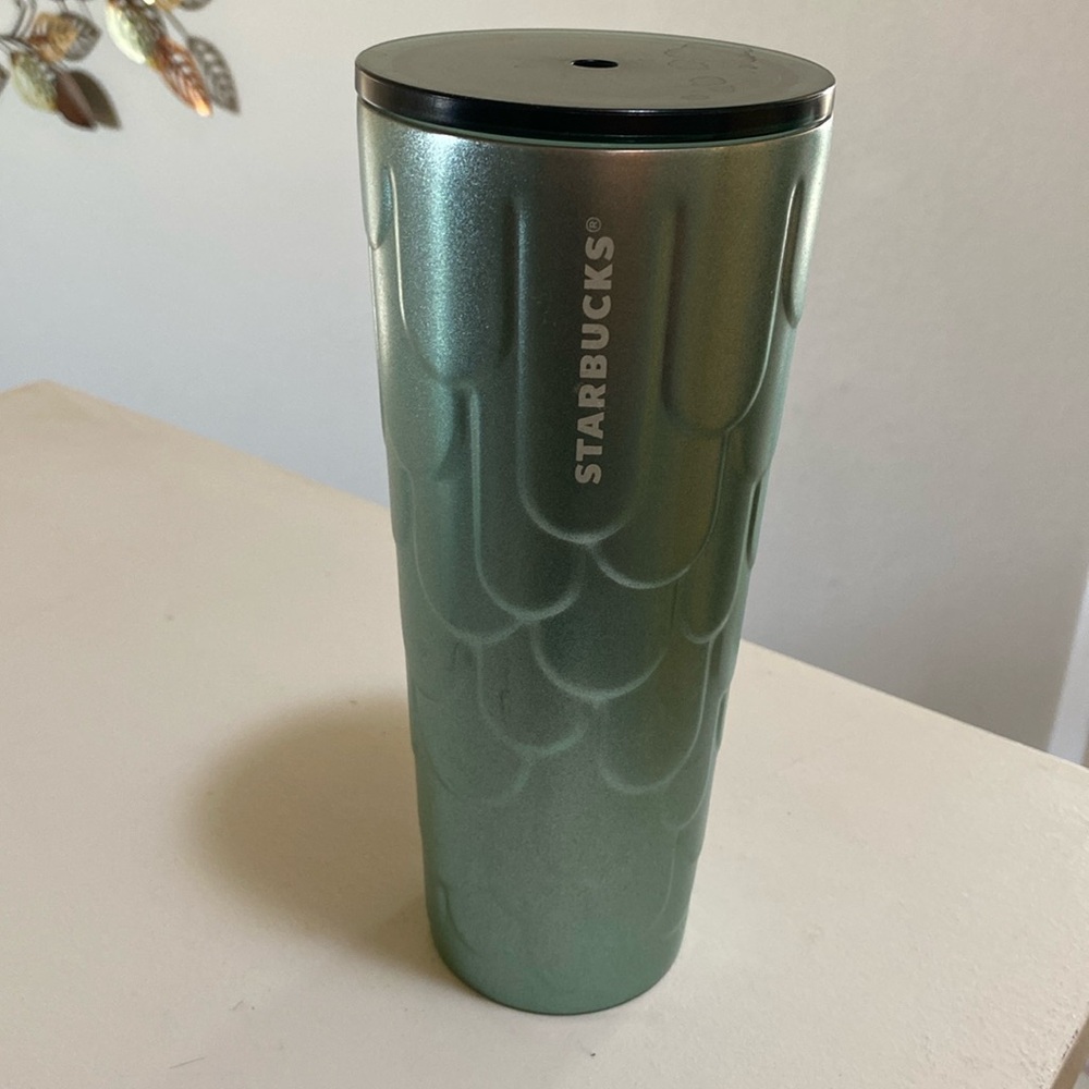 Starbucks cup size 24oz